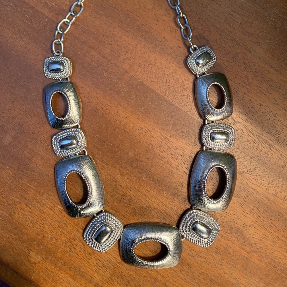Necklace - Picture 2 of 4